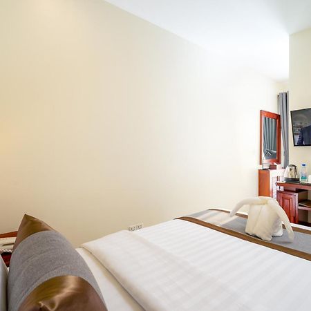 Mony Reach Angkor Hotel Сиемрип Экстерьер фото