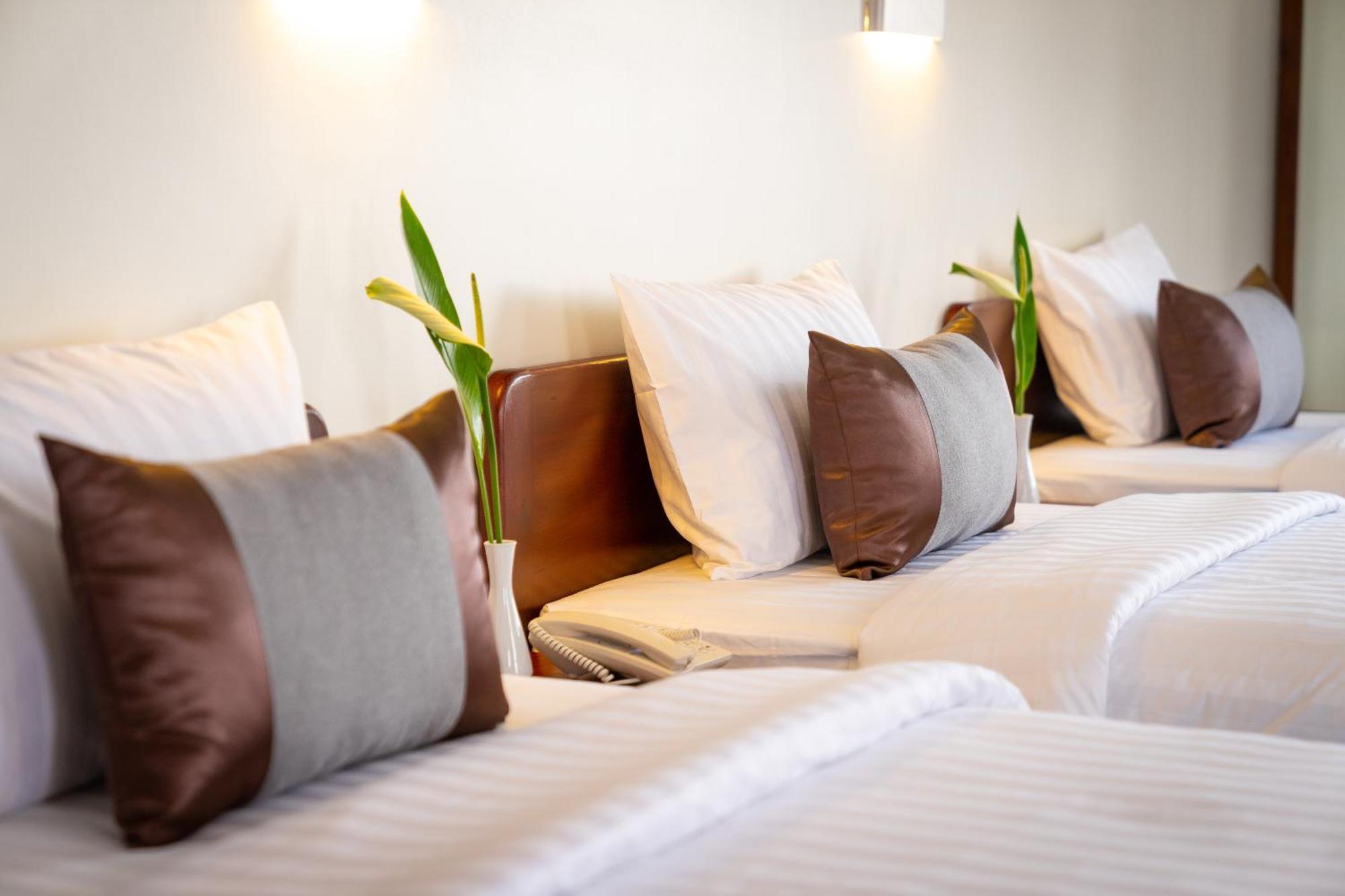 Mony Reach Angkor Hotel Сиемрип Экстерьер фото