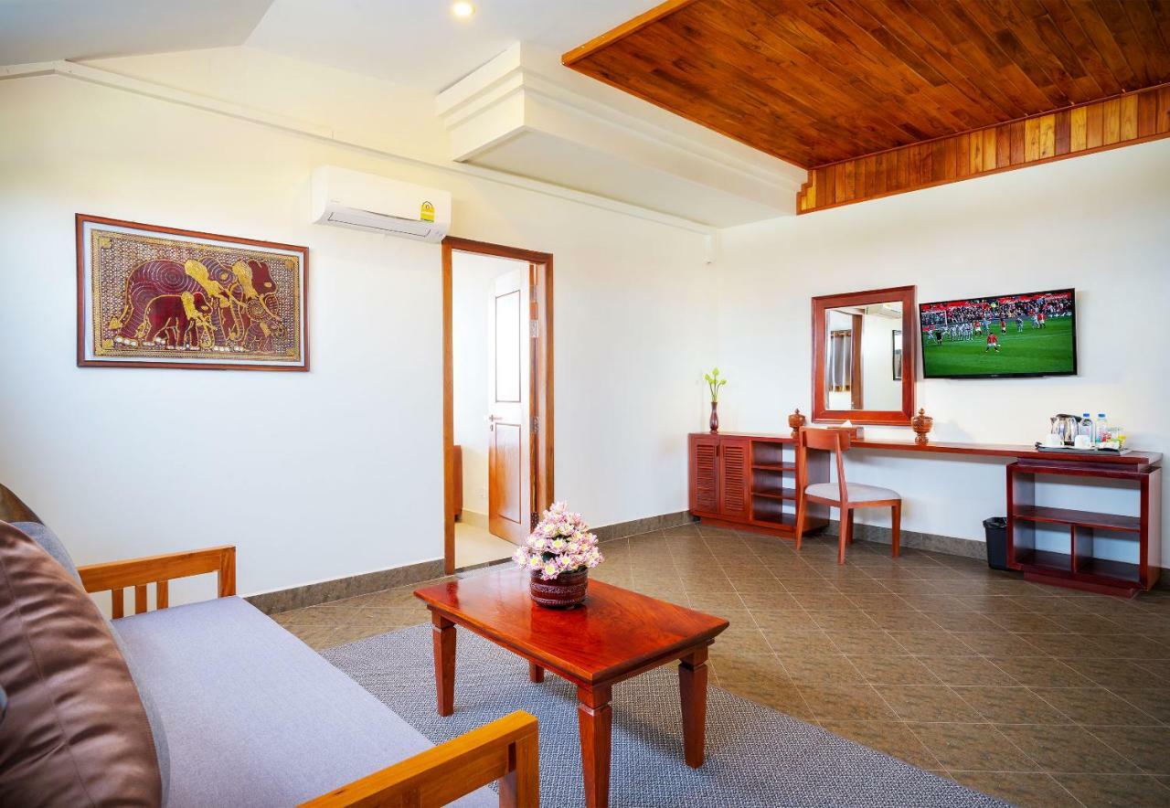 Mony Reach Angkor Hotel Сиемрип Экстерьер фото